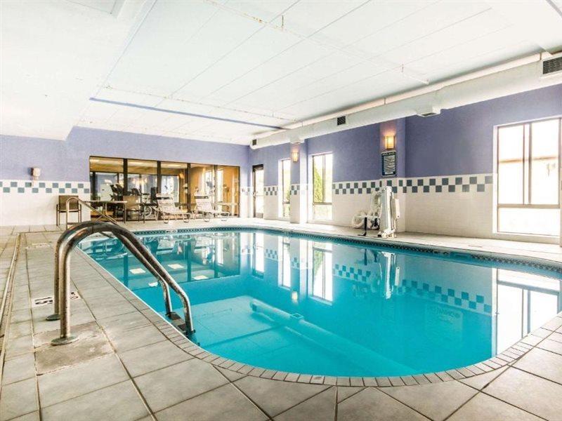 Holiday Inn Express Cincinnati-לורנסבורג מראה חיצוני תמונה
