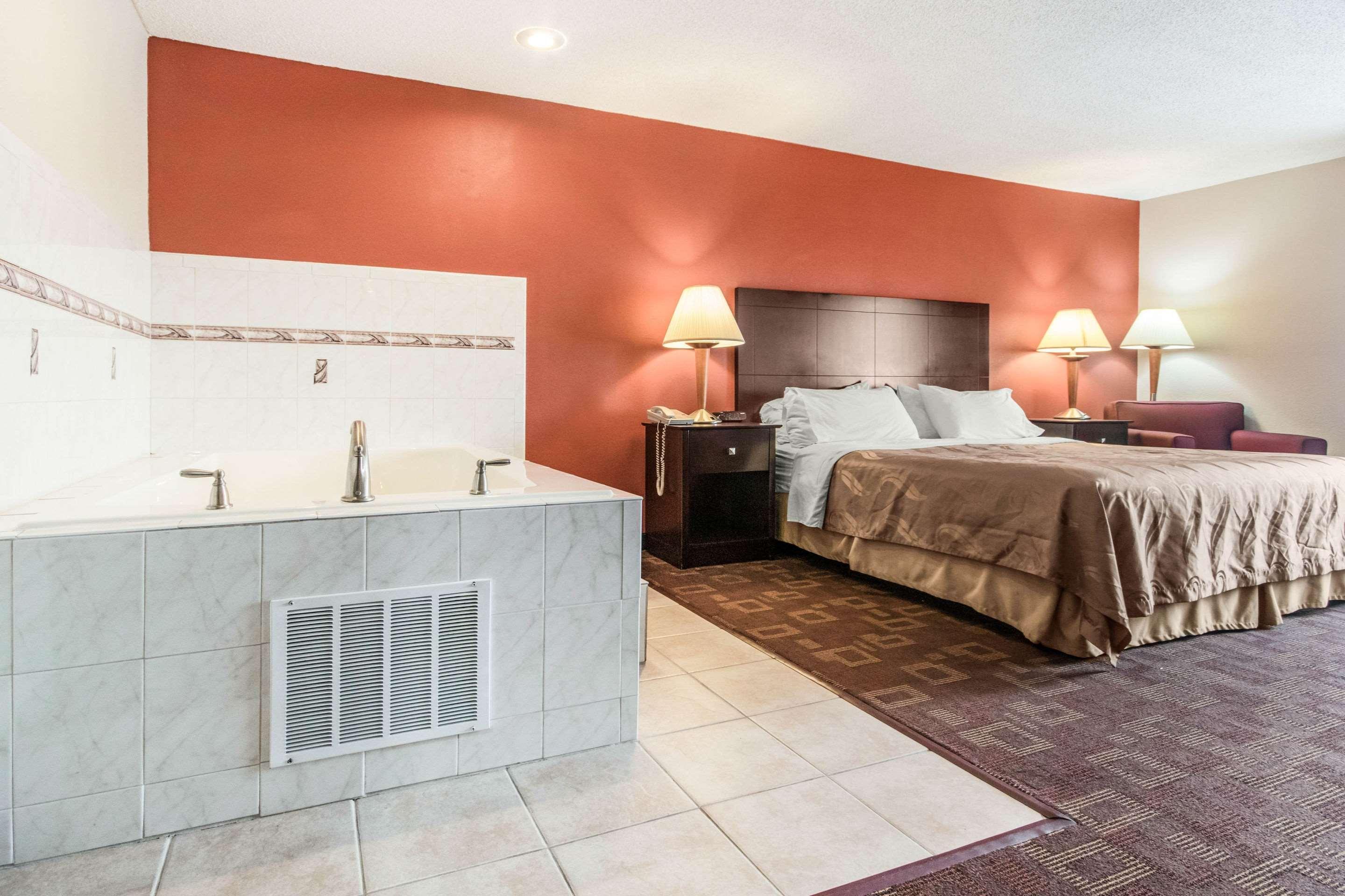 Holiday Inn Express Cincinnati-לורנסבורג מראה חיצוני תמונה