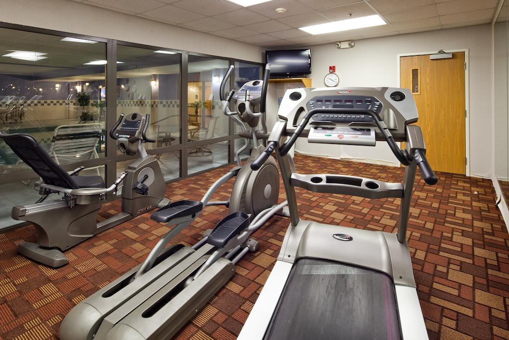 Holiday Inn Express Cincinnati-לורנסבורג מראה חיצוני תמונה